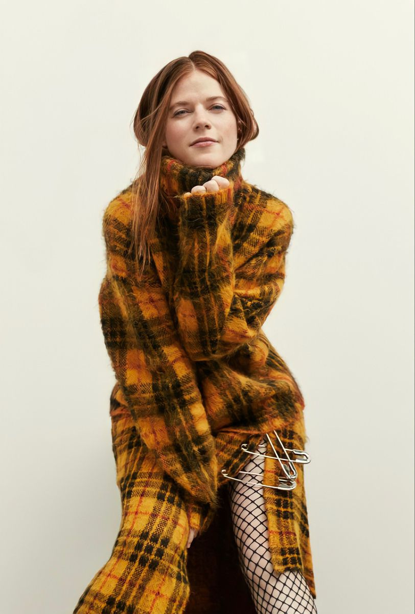 Rose Leslie