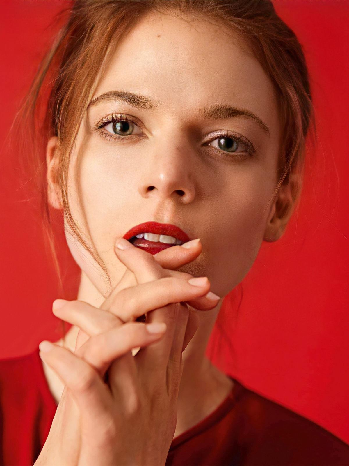 Rose Leslie