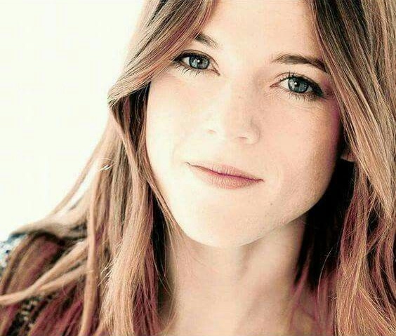 Rose Leslie