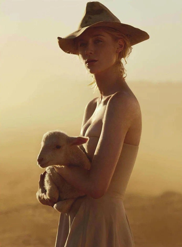 Elizabeth Debicki